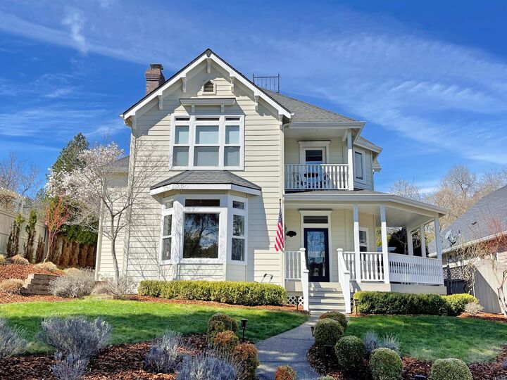 760 Laurel Lane  Jacksonville OR 97530 photo