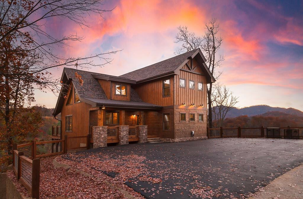Property Photo: 2264 Coopers Hawk Way TN 37862