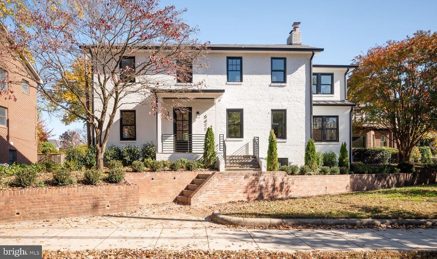 Property Photo:  5411 42nd Street NW  DC 20015 