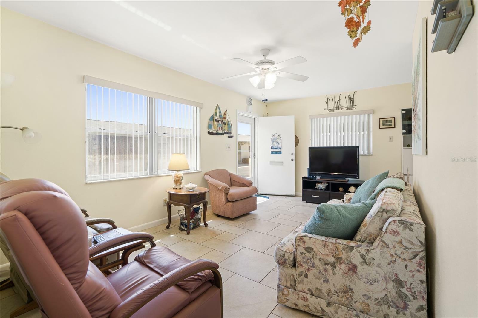 Property Photo: 12400 Park Boulevard 417 FL 33772