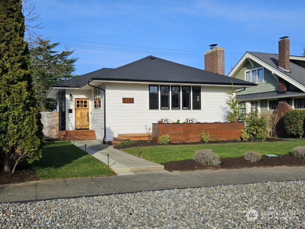 Property Photo:  2347 46th Avenue SW  WA 98116 