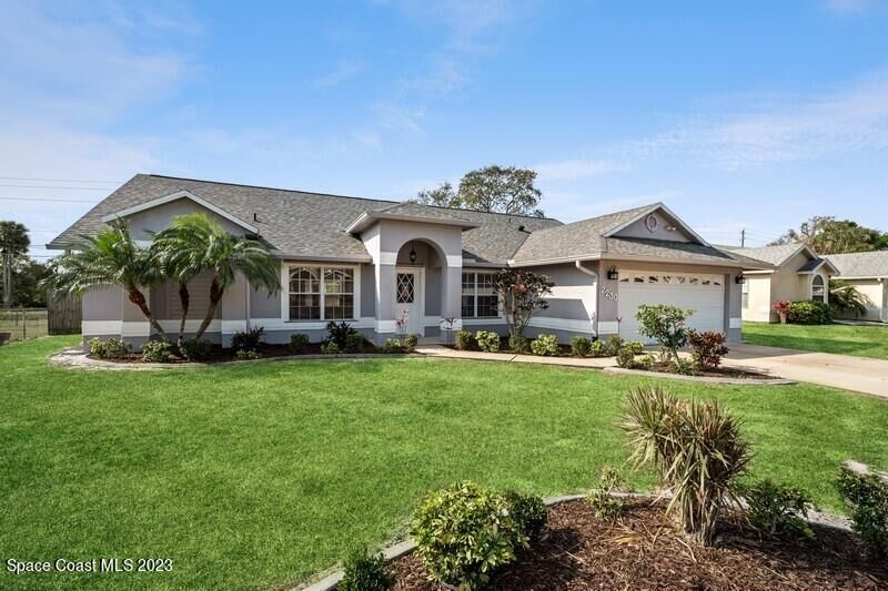 Property Photo:  2230 Kent Street NE  FL 32907 