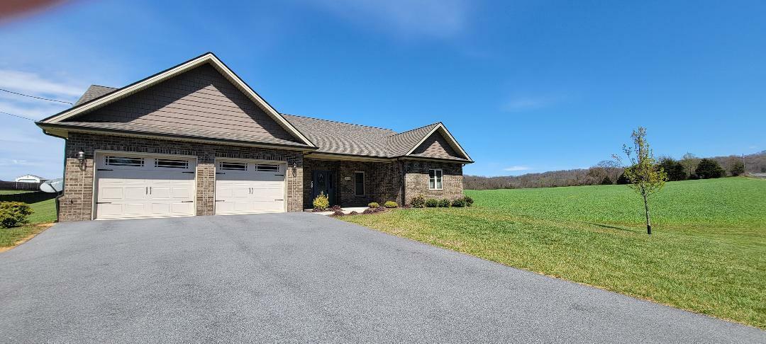 Property Photo:  582 Sugar Hollow Road  TN 37690 