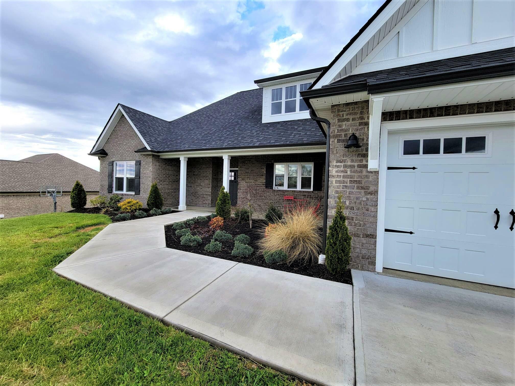 Property Photo: 1085 Panoramic Vista TN 37615