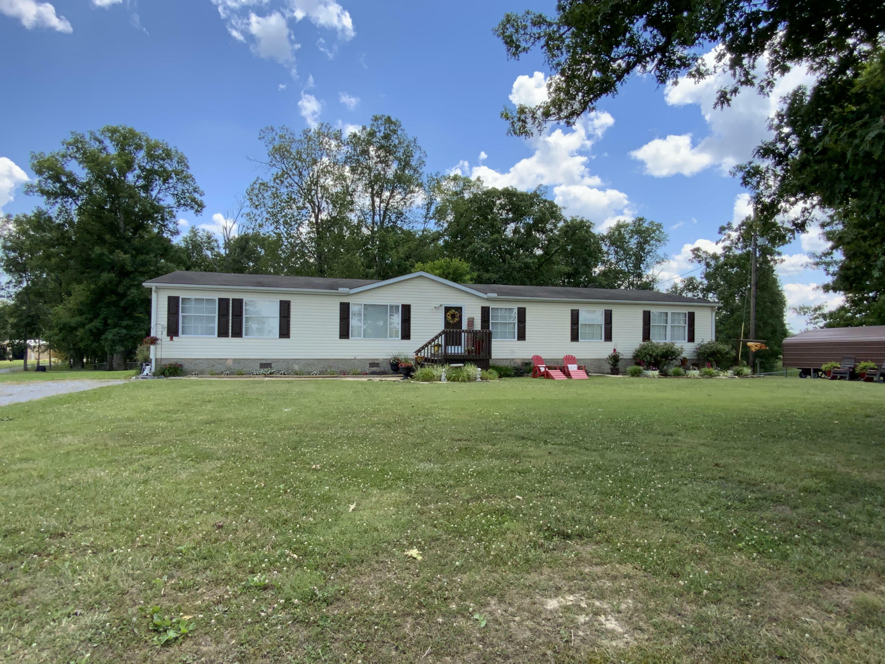 Property Photo:  1373 Smelcer Road  TN 37810 