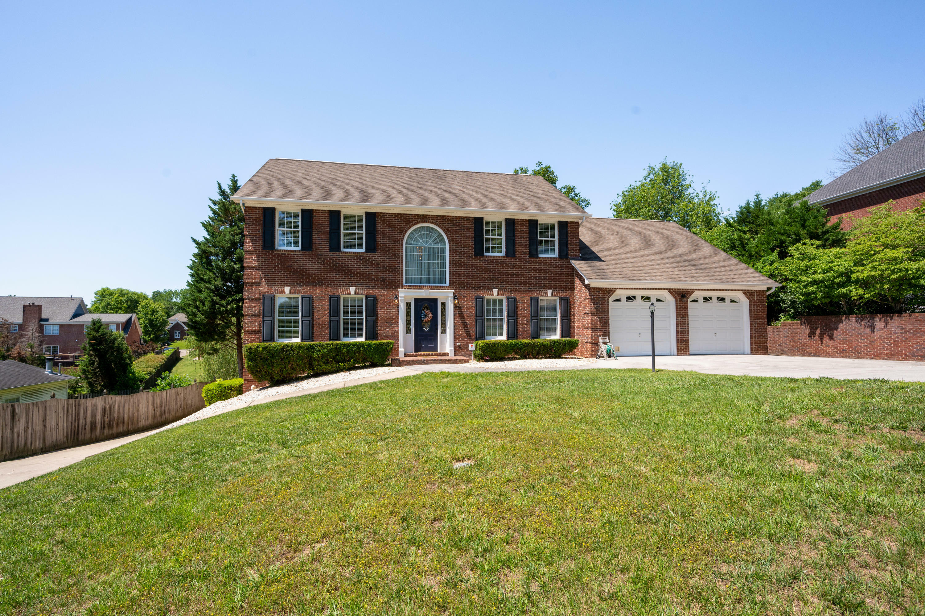 Property Photo:  1832 Buckingham Court  TN 37660 