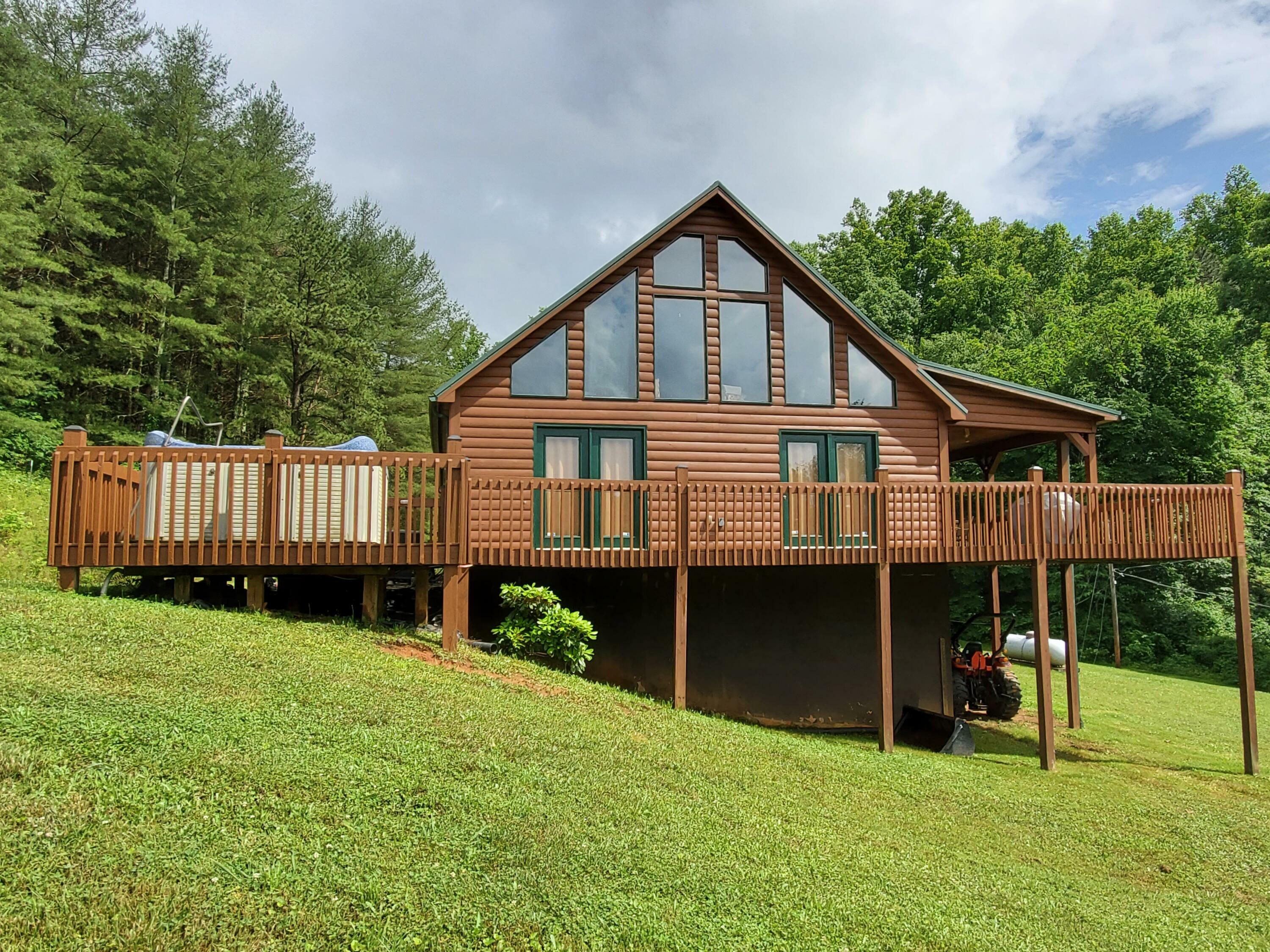 Property Photo:  652 Dry Hollow Road Road  TN 37643 