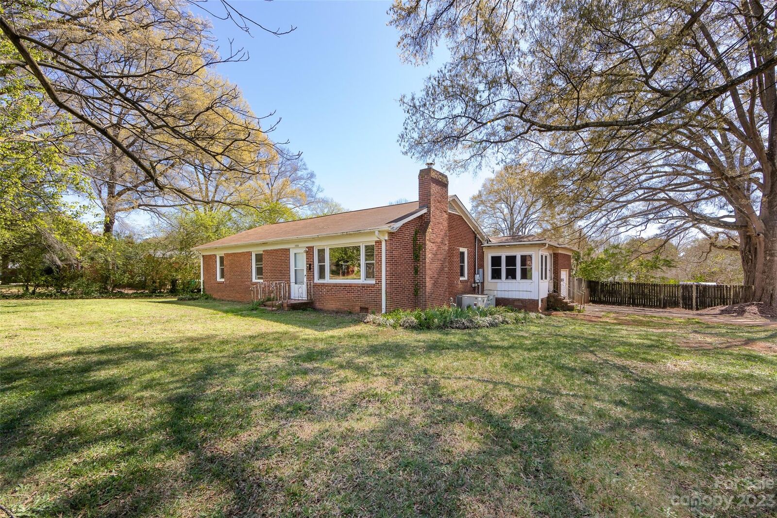 Property Photo: 5000 Sylvan Drive NC 28269