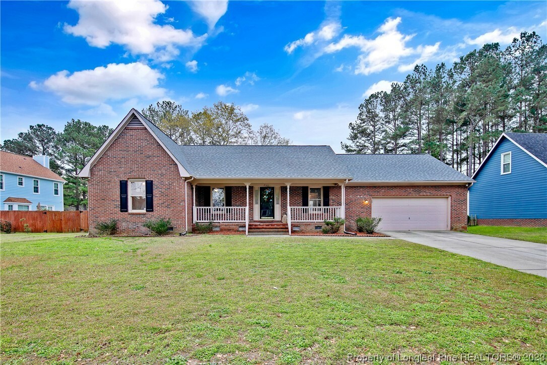 Property Photo:  7111 Cardale Drive  NC 28306 