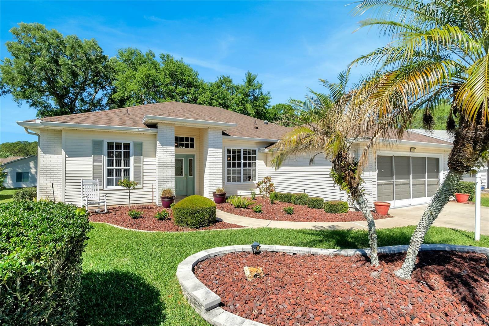 Property Photo:  26901 Forest Hills Street  FL 34748 