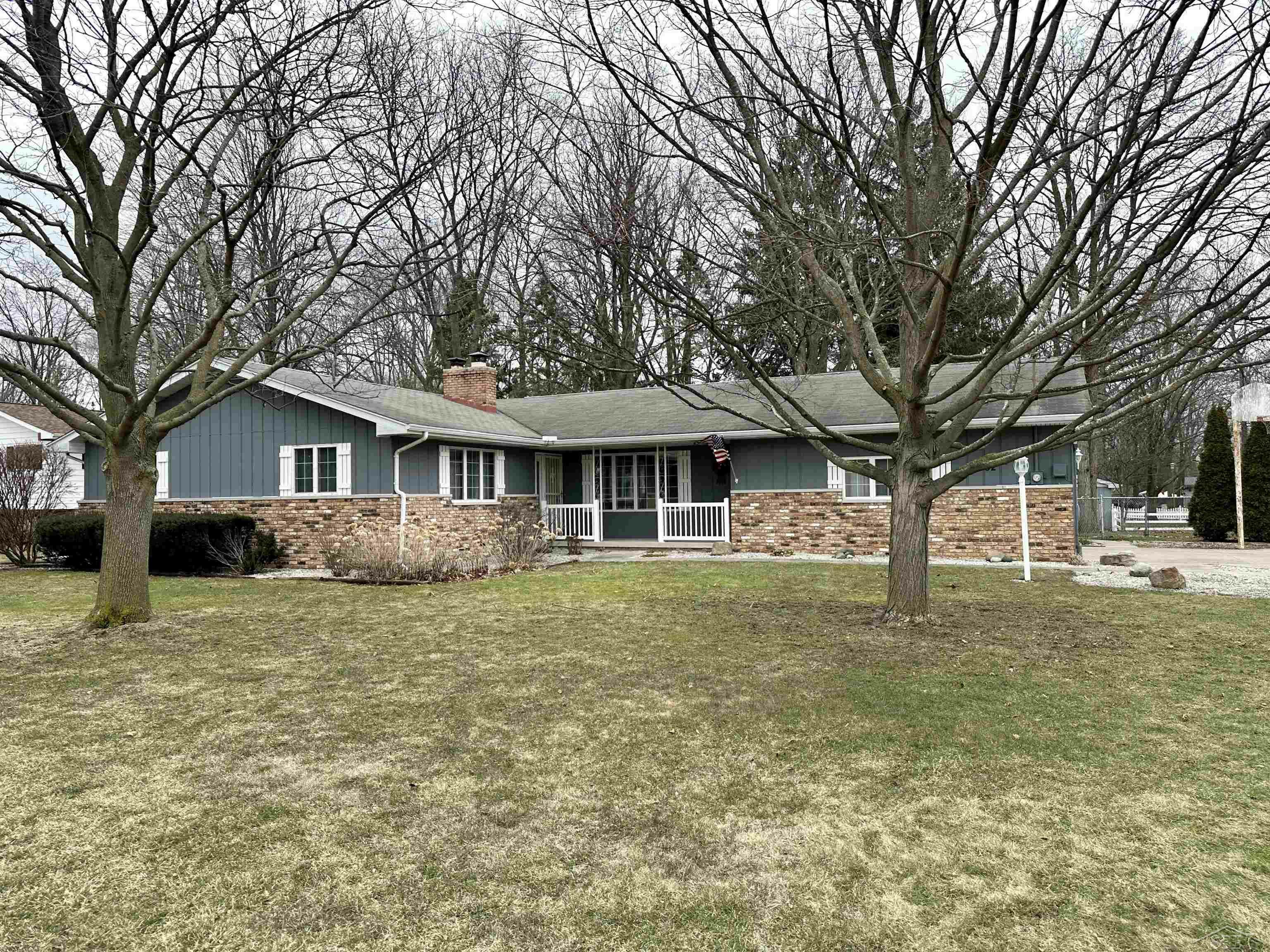 Property Photo:  3662 Hemmeter Rd  MI 48603-2023 