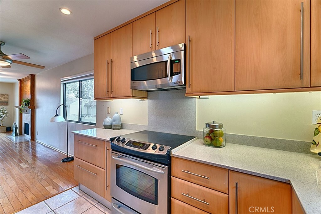 Property Photo: 620 Black Walnut Way CA 90631