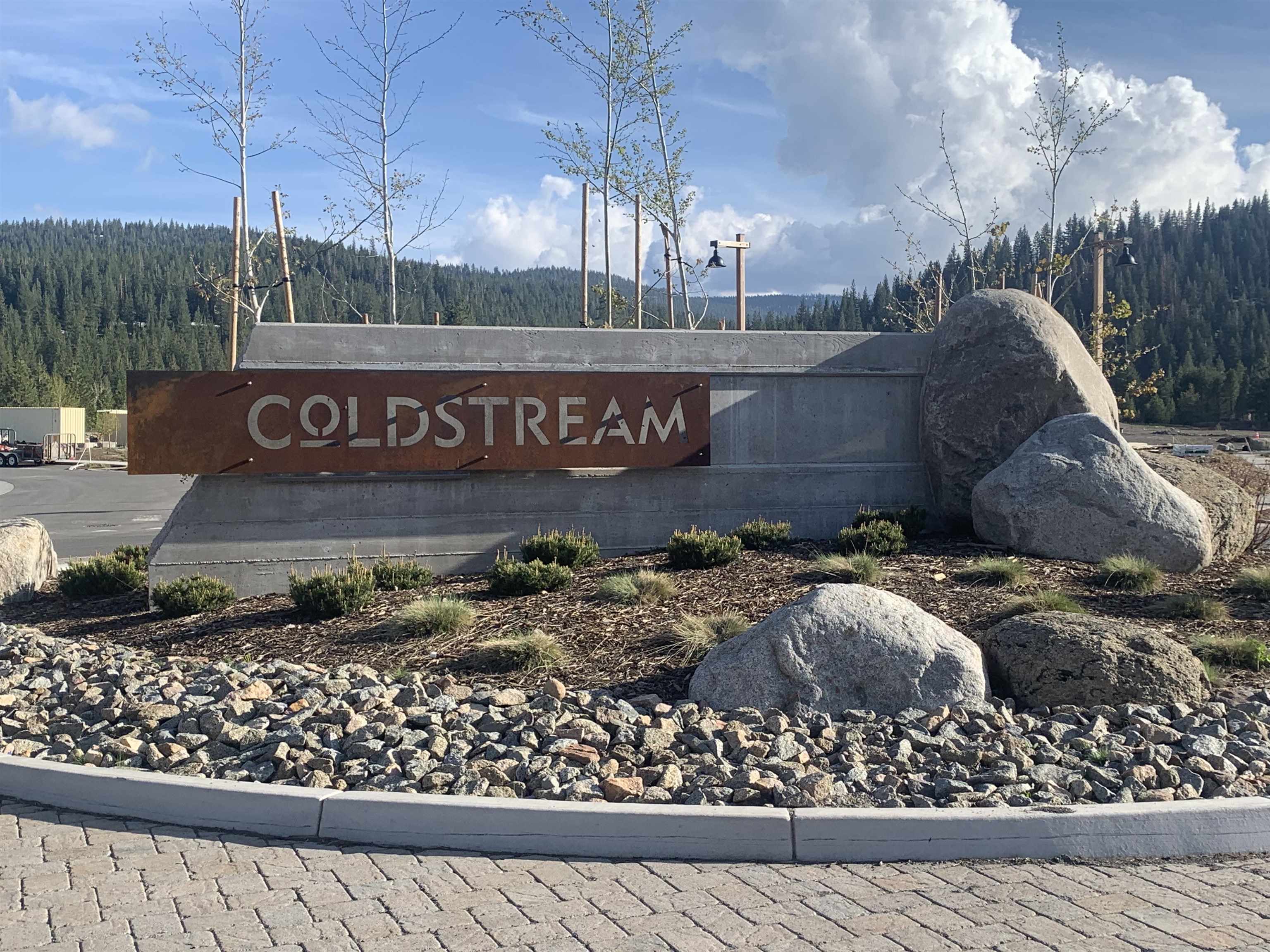 Property Photo: 13011 Winter Camp Way #5 CA 96161-0000