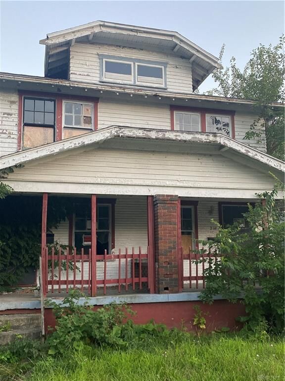 Property Photo: 212 Fountain Avenue OH 45405