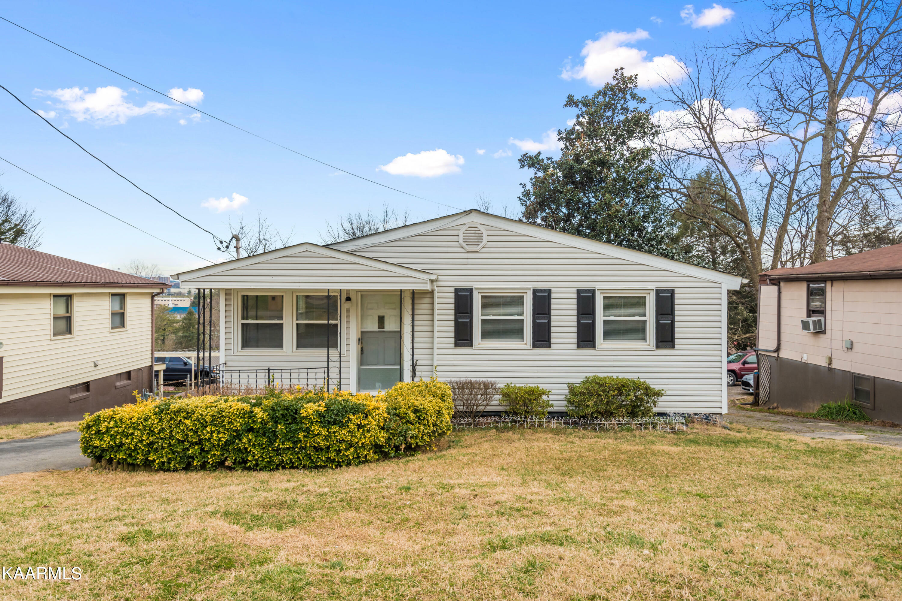 Property Photo:  2512 Truman Ave  TN 37921 