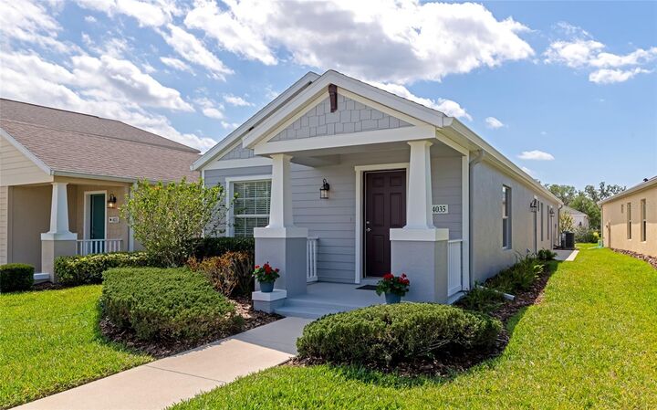 Property Photo:  4035 Cottage Hill Avenue  FL 34219 