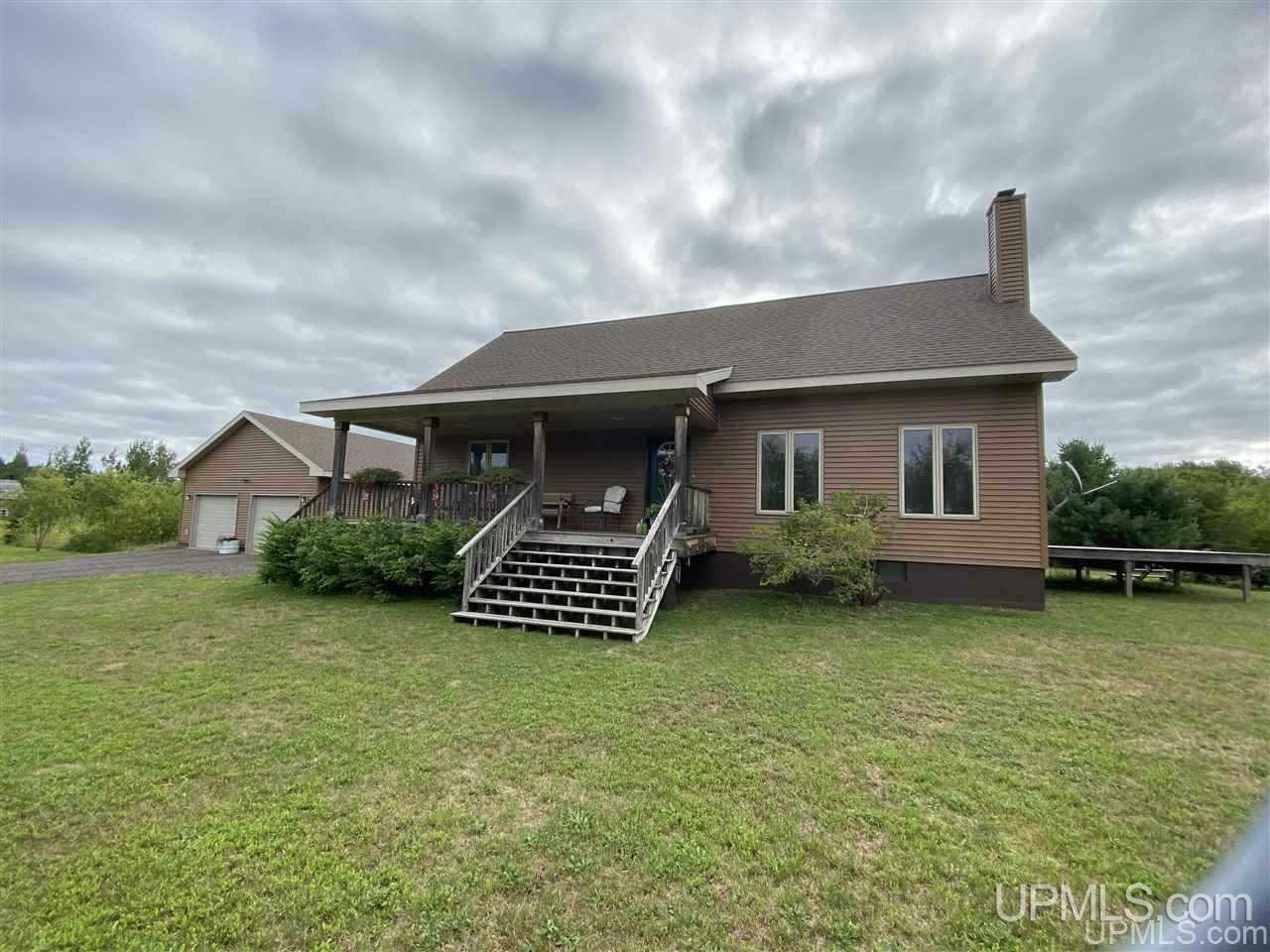 Property Photo:  46820 Larson Rd  MI 49905 