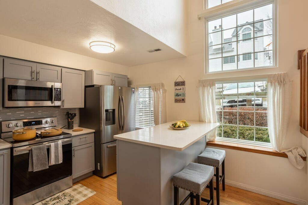 Property Photo: 189 Tall Oaks A MA 02190