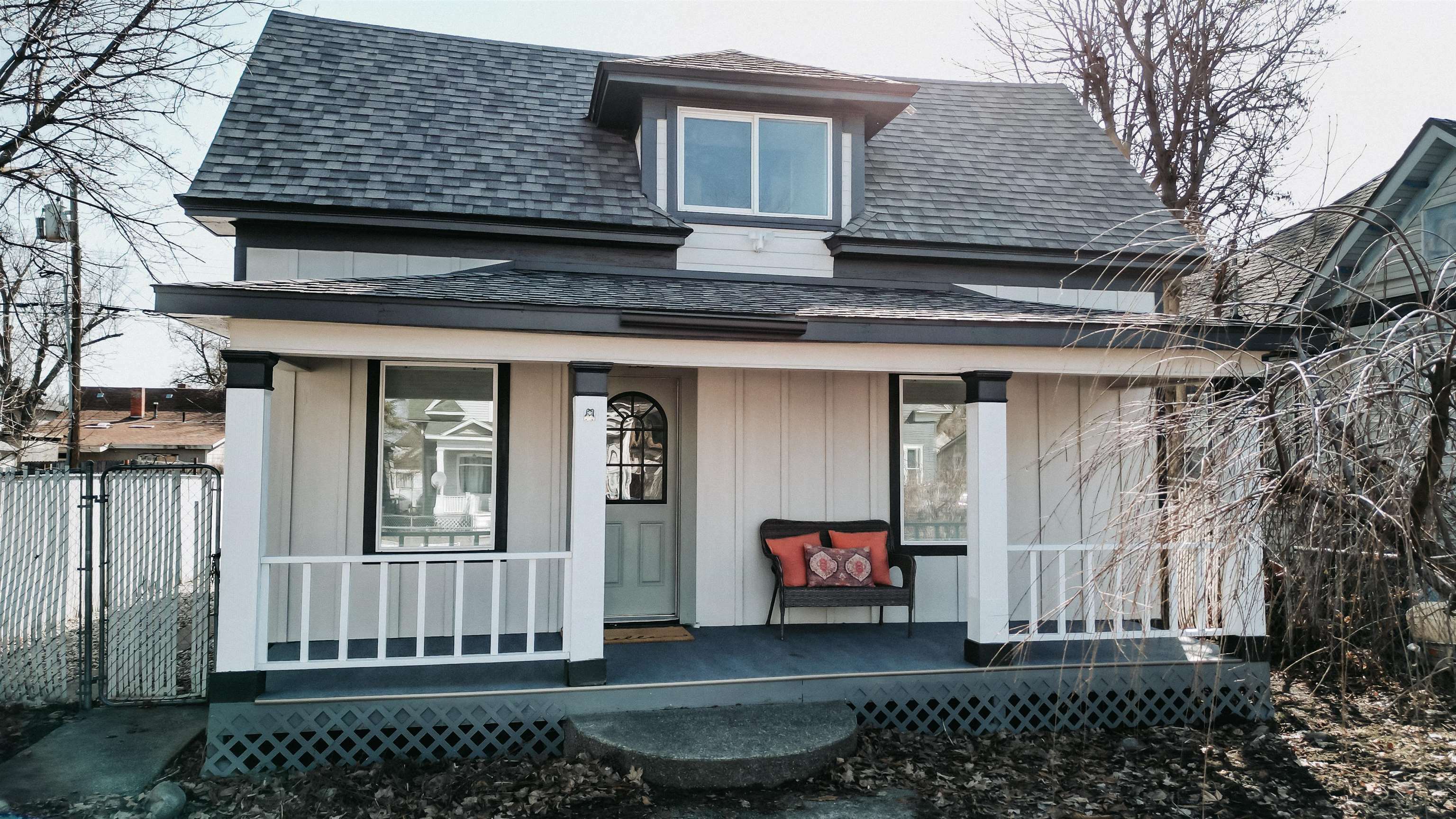 Property Photo: 1719 W Gardner Ave WA 99201