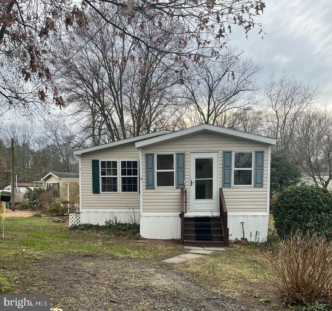 Property Photo:  5 Yucca Ct.  NJ 08060 