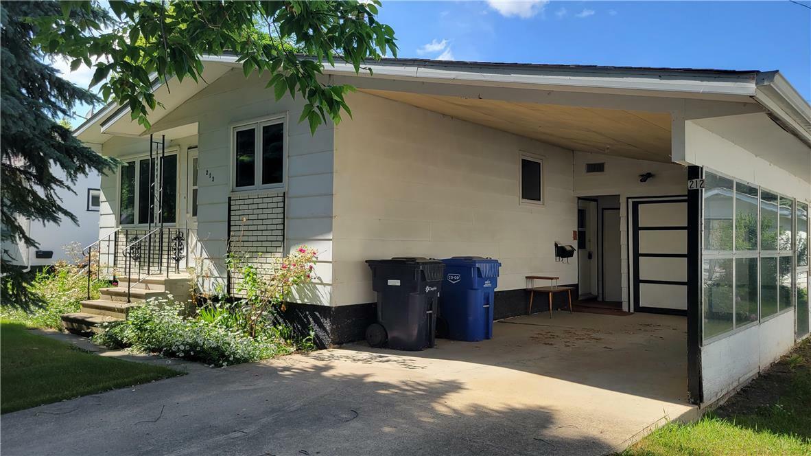 212 Kirby Avenue West  Dauphin MB R7N0G5 photo