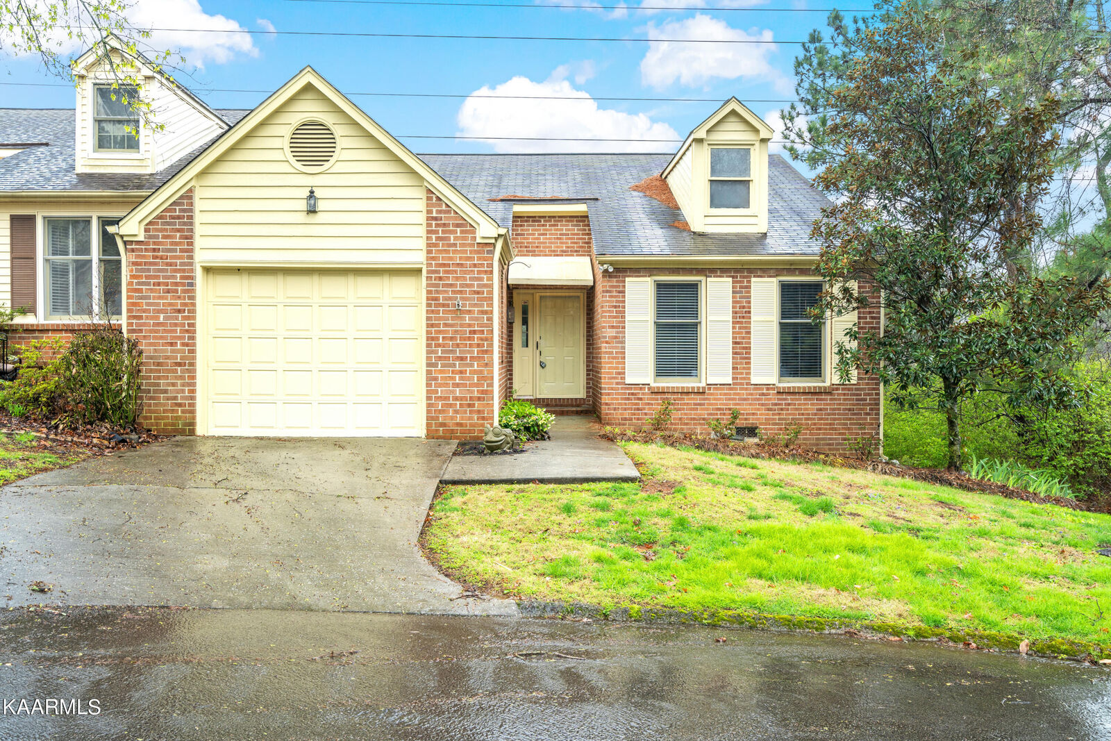 Property Photo:  8442 Woodbend Tr  TN 37919 