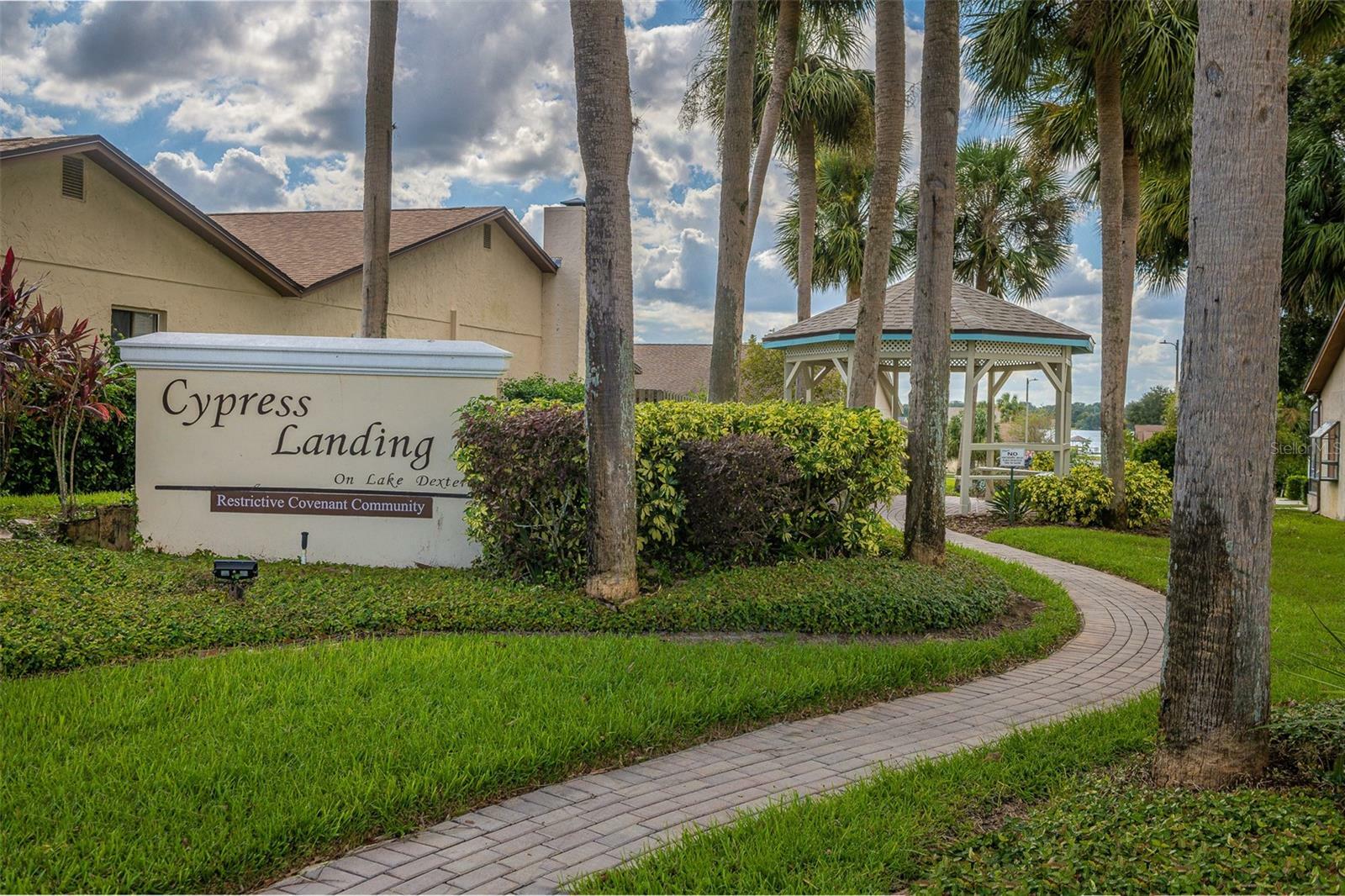 Property Photo:  3900 Cypress Landing E  FL 33884 