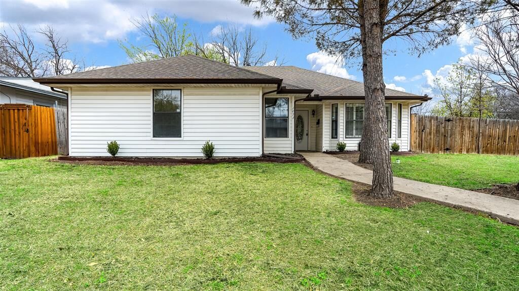 Property Photo:  1053 Highland Drive  TX 75051 