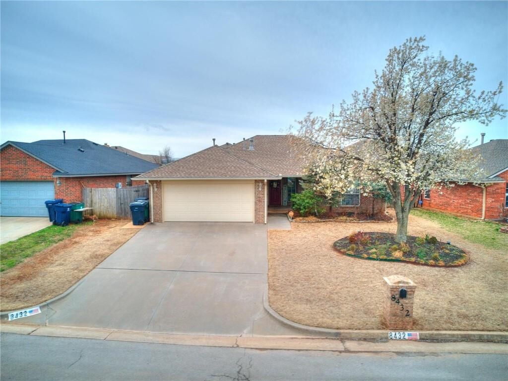 Property Photo:  8432 Windy Hill Road  OK 73179 