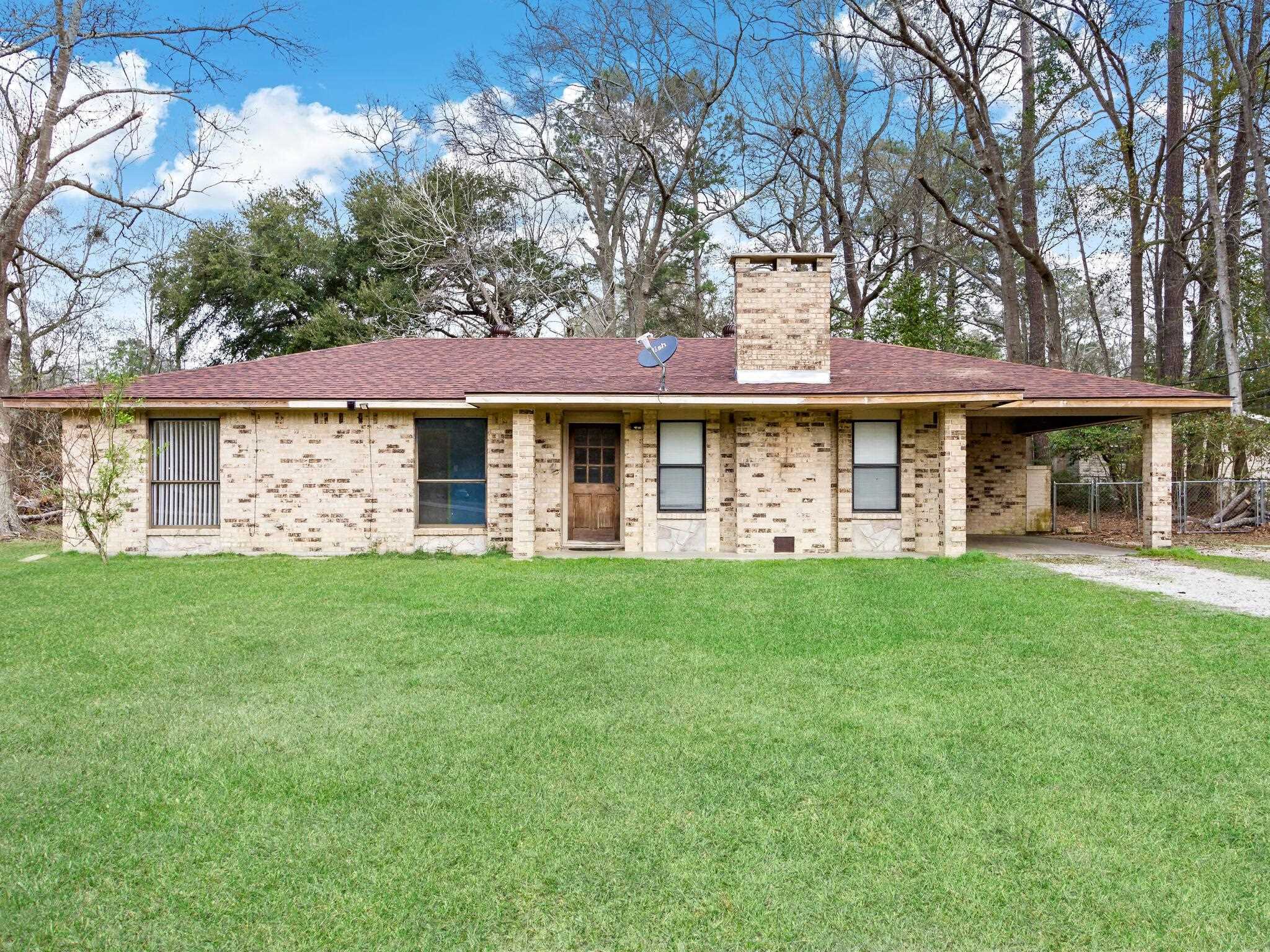 Property Photo:  152 W Chance Cutoff  TX 77657 