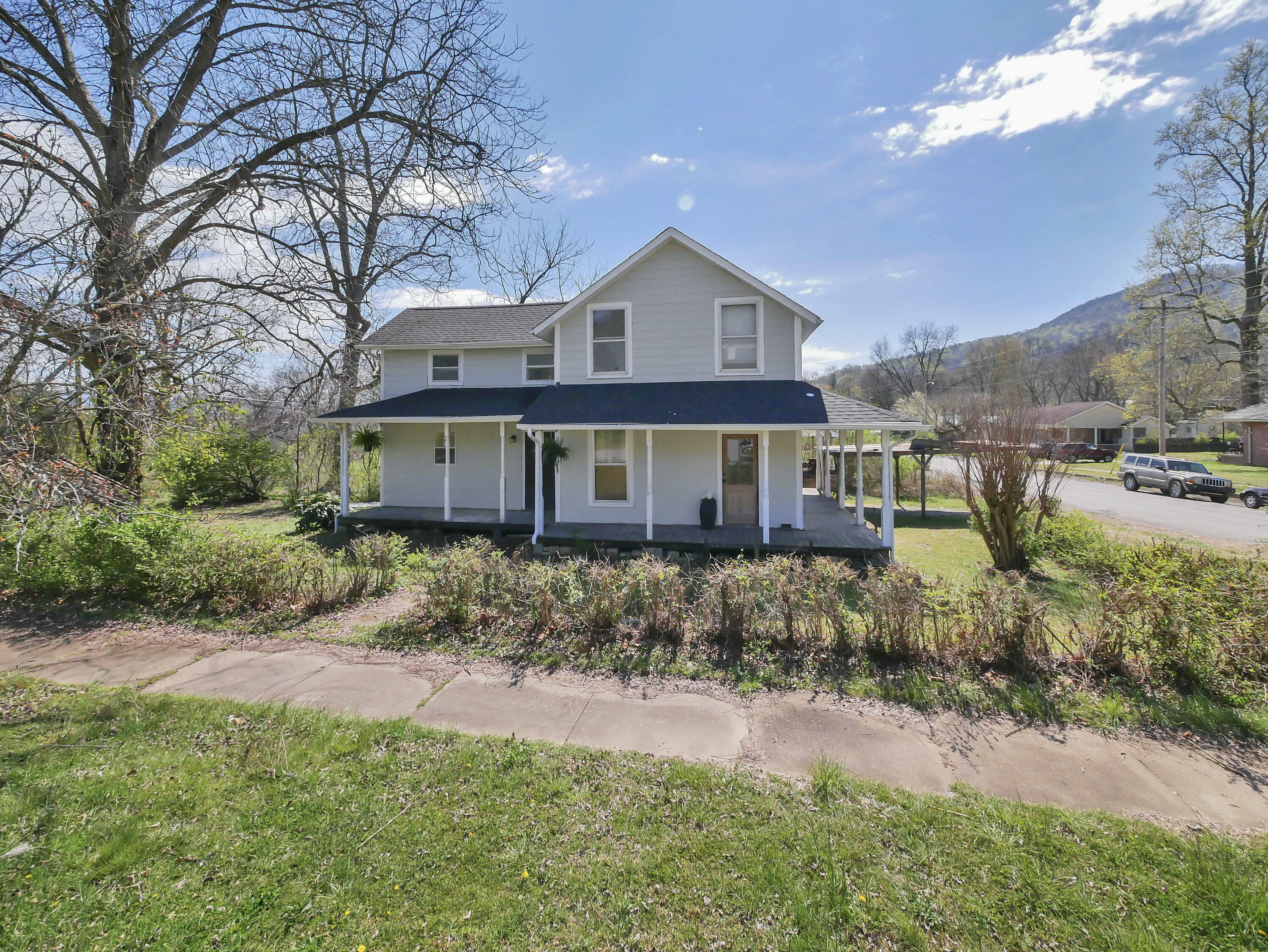 Property Photo:  101 Magnolia Avenue  TN 37380 