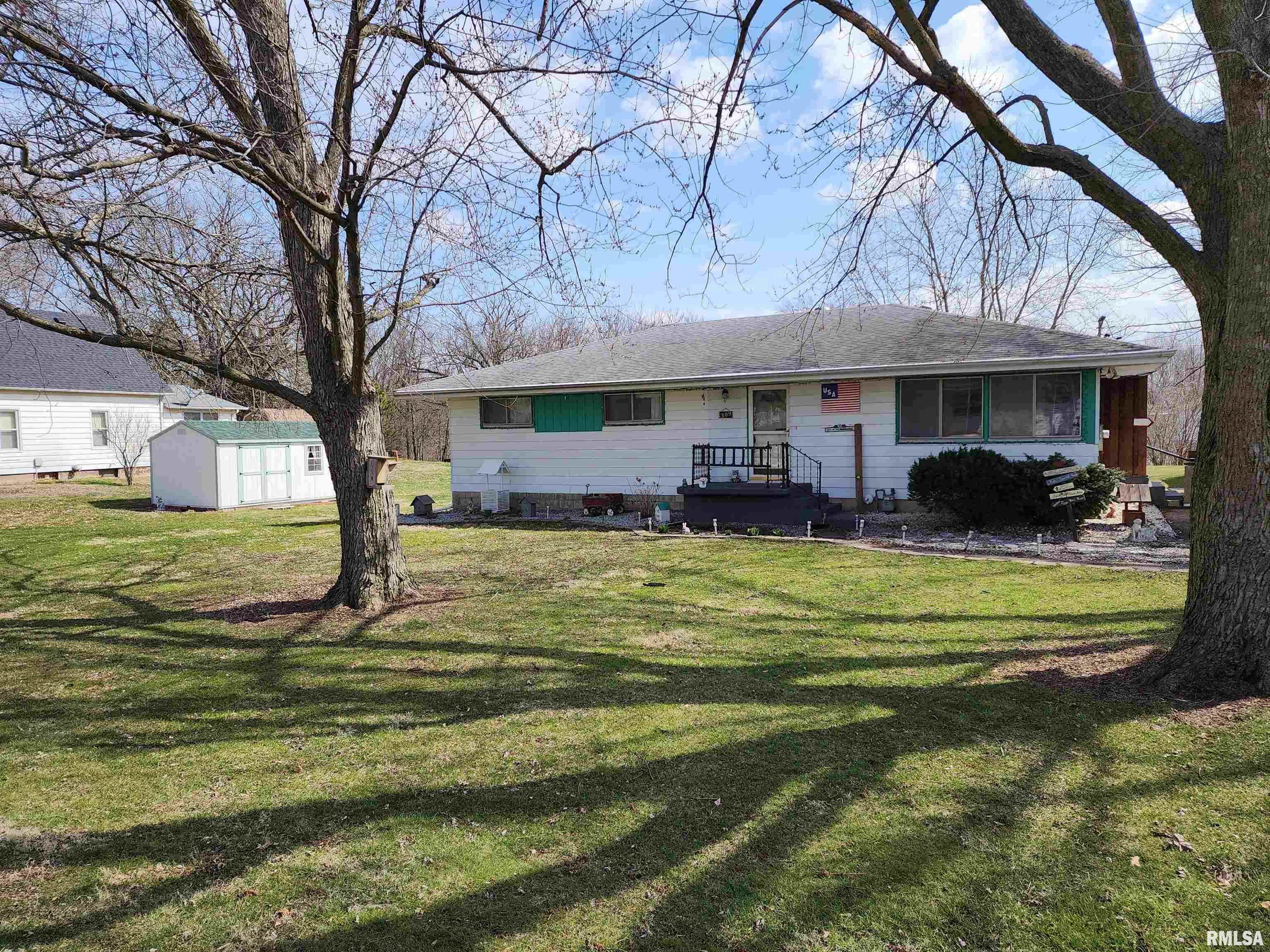 Property Photo:  309 Burlington Avenue  IL 61563 