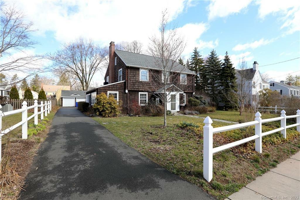 Property Photo: 32 Linnard Road CT 06107