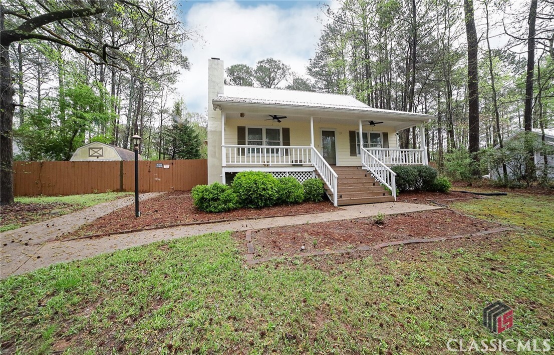 Property Photo:  117 McCrackin Court  GA 30605 