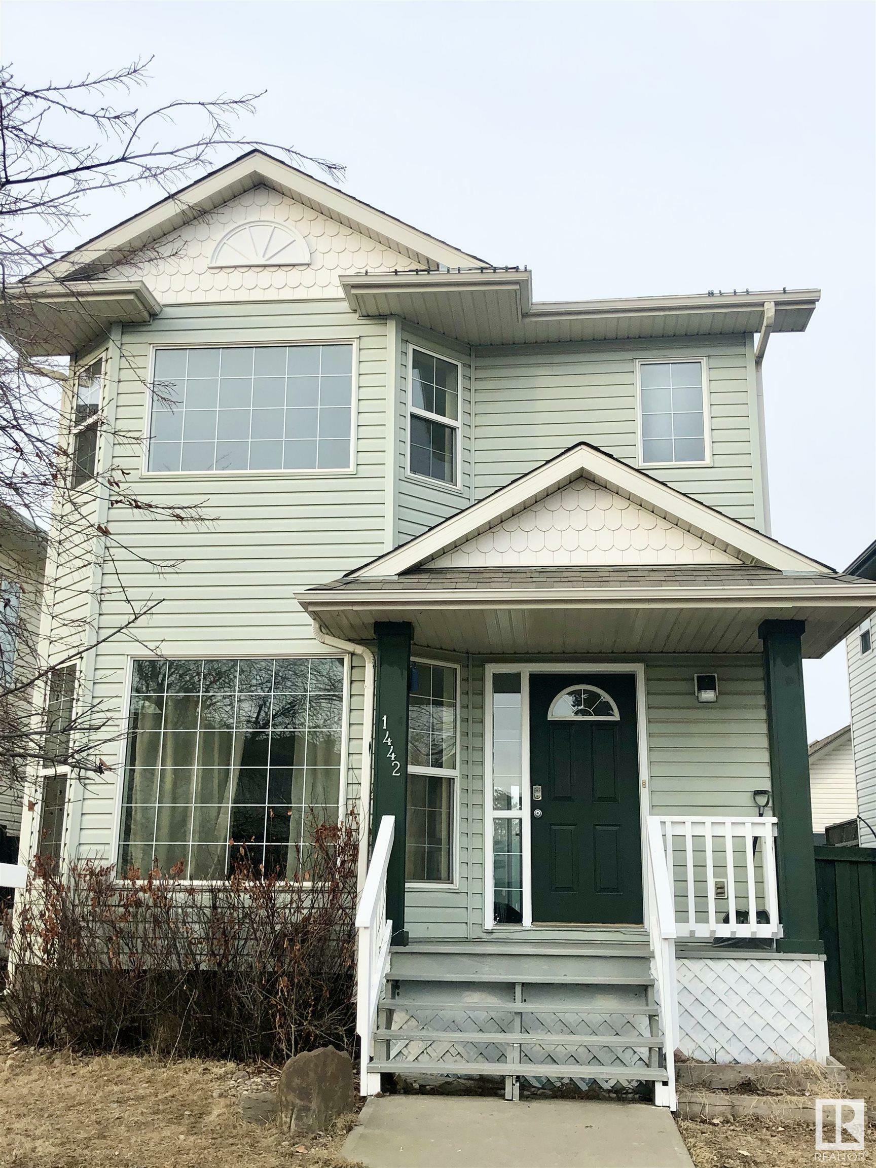 1442 Grant Way  Edmonton AB T5T6L3 photo