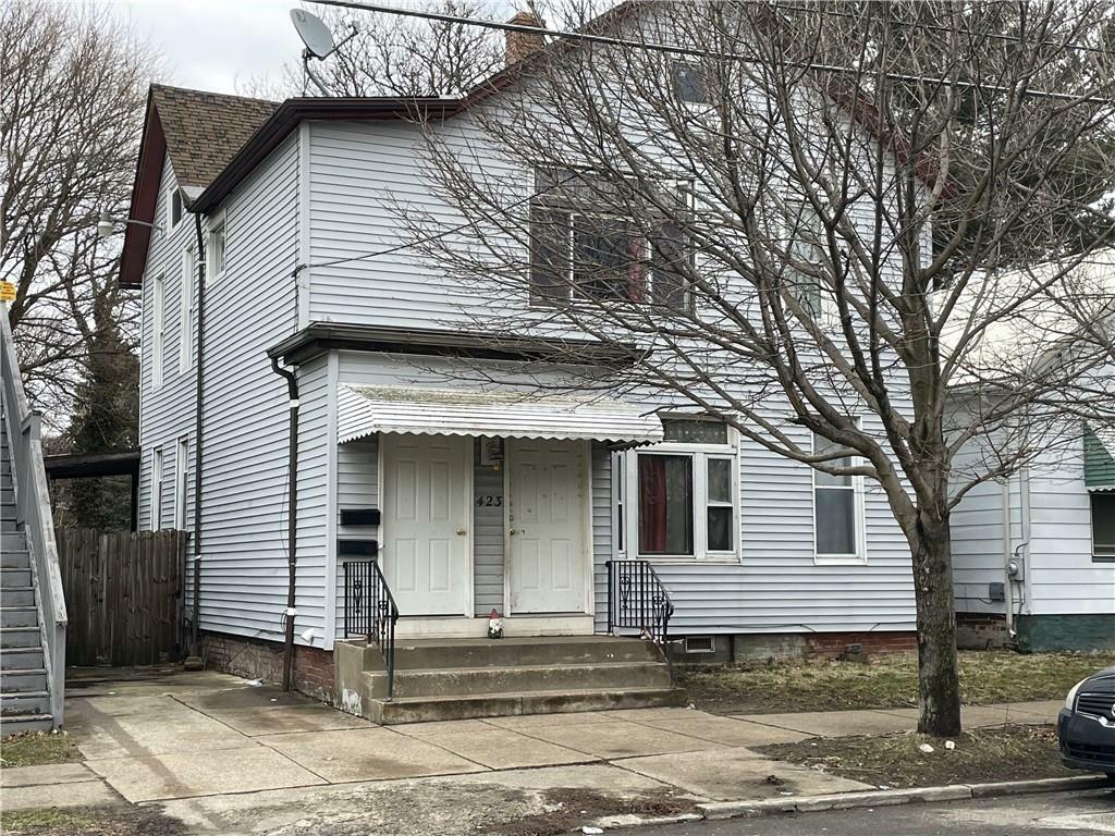 Property Photo:  421 Cascade Street  PA 16507 