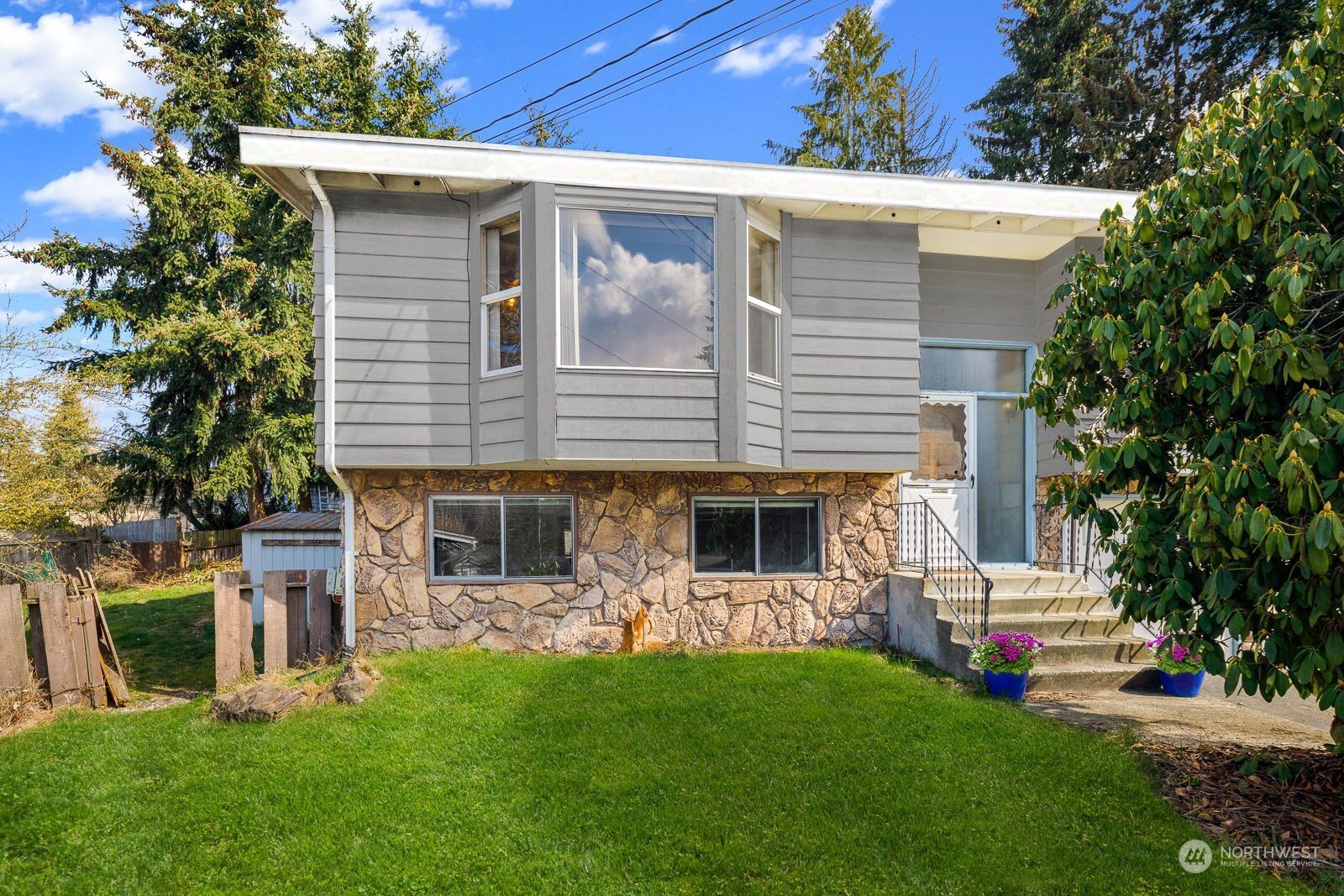 Property Photo: 2113 163rd Place SW WA 98087