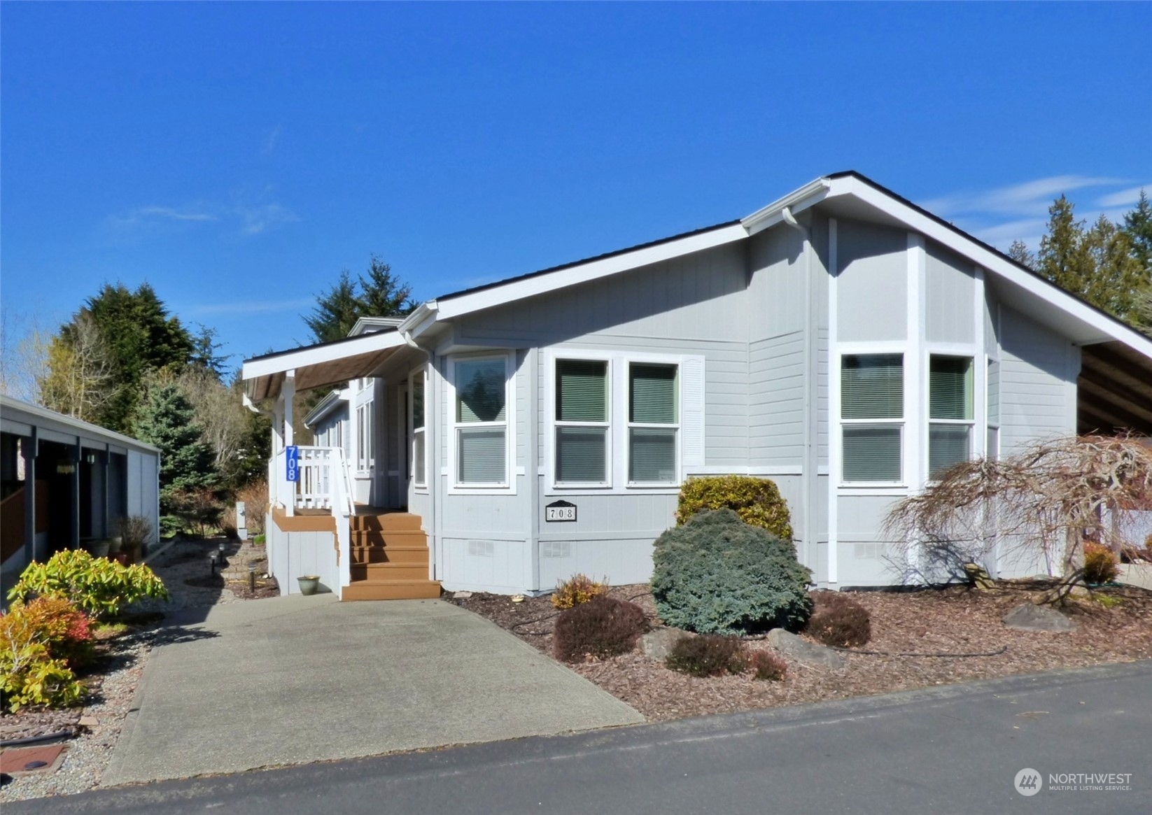 Property Photo: 708 NE Libra Lane WA 98311