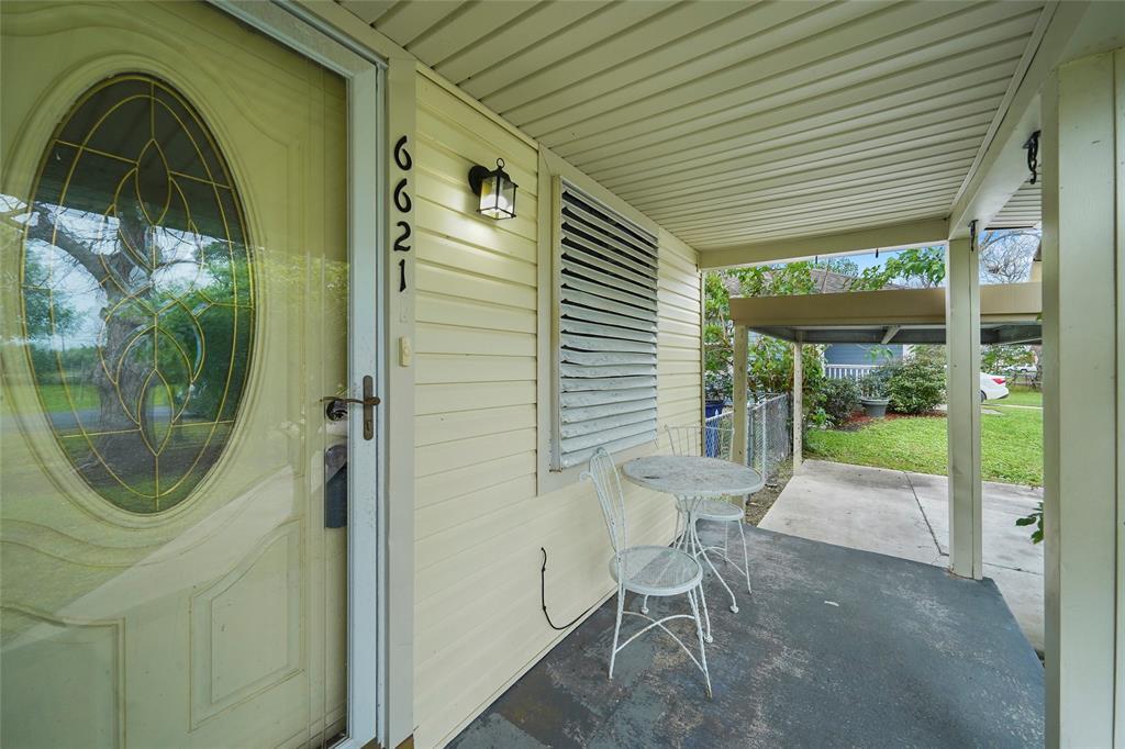 Property Photo: 6621 Woodrow Street TX 77591