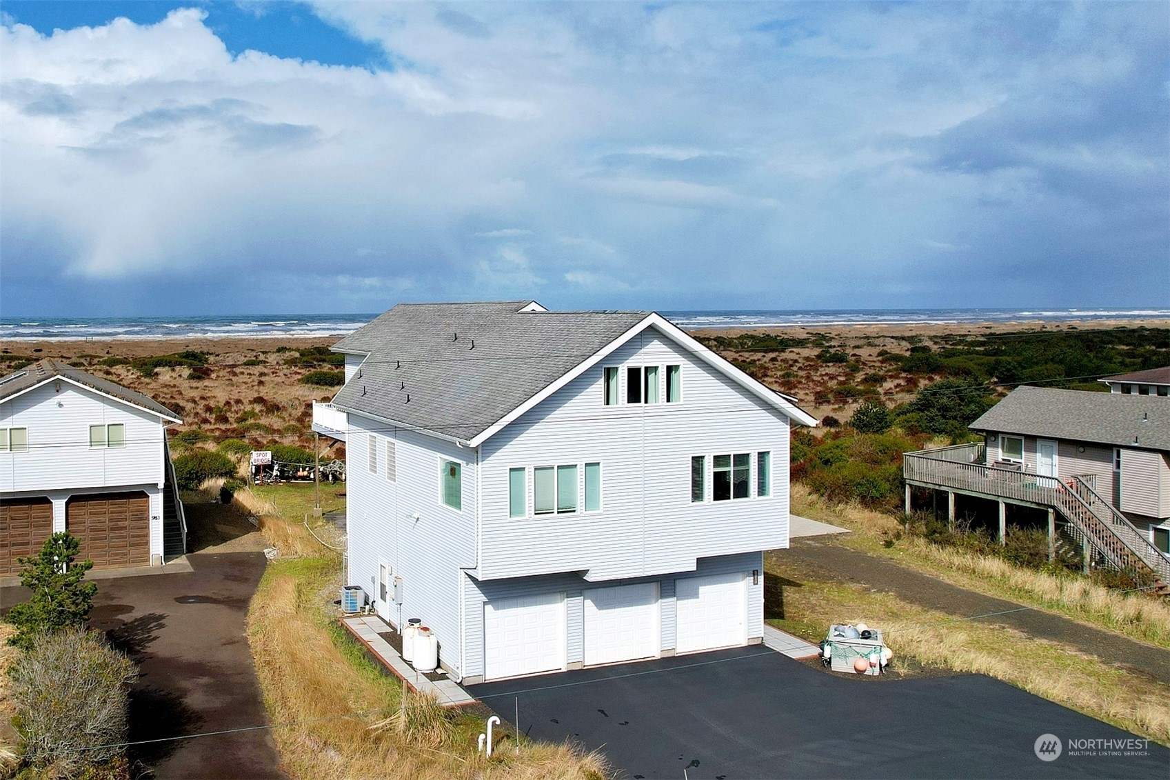 Property Photo:  979 S Sand Dune Avenue SW  WA 98569 