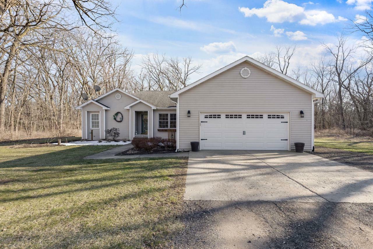 Property Photo:  5110 West Deer Run Parkway  WI 53511 