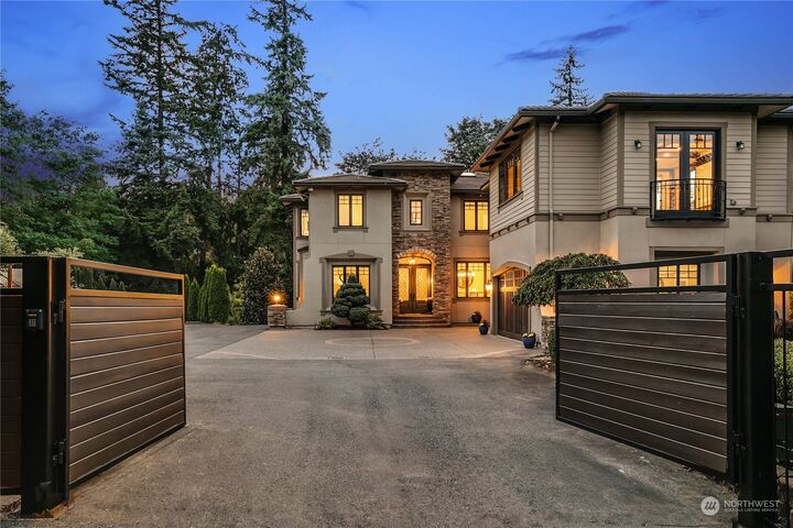 3045 Bellevue Way NE  Bellevue WA 98004 photo