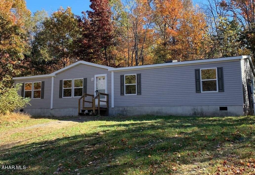 Property Photo:  100 Buckhorn Lane  PA 15533 