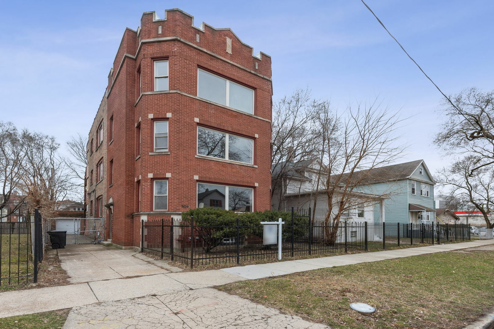 Property Photo:  7435 S Euclid Avenue  IL 60649 