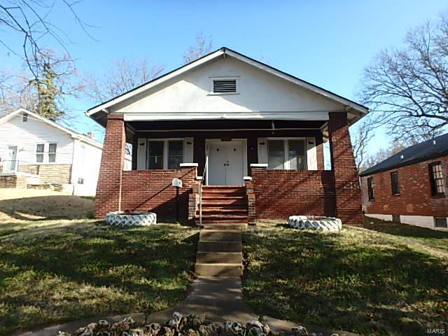Property Photo: 707 Carson Road MO 63135
