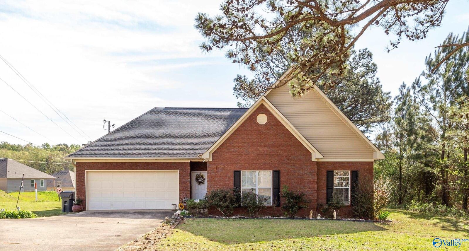 Property Photo: 10878 Stemley Road AL 35096