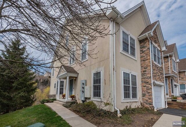 Property Photo:  93 Spruce Lane  NJ 07508 