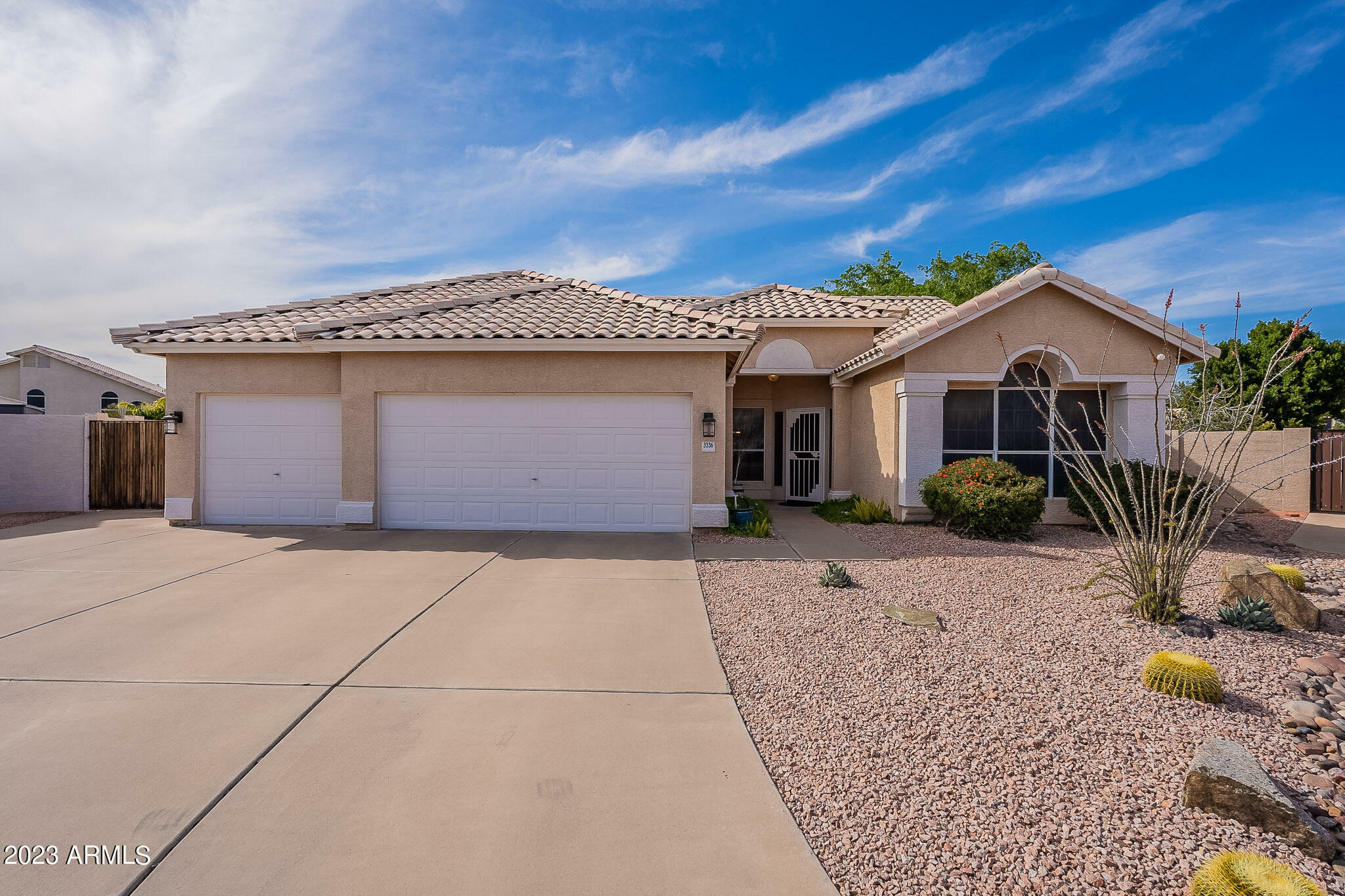 Property Photo: 3336 E Rockwood Drive AZ 85050