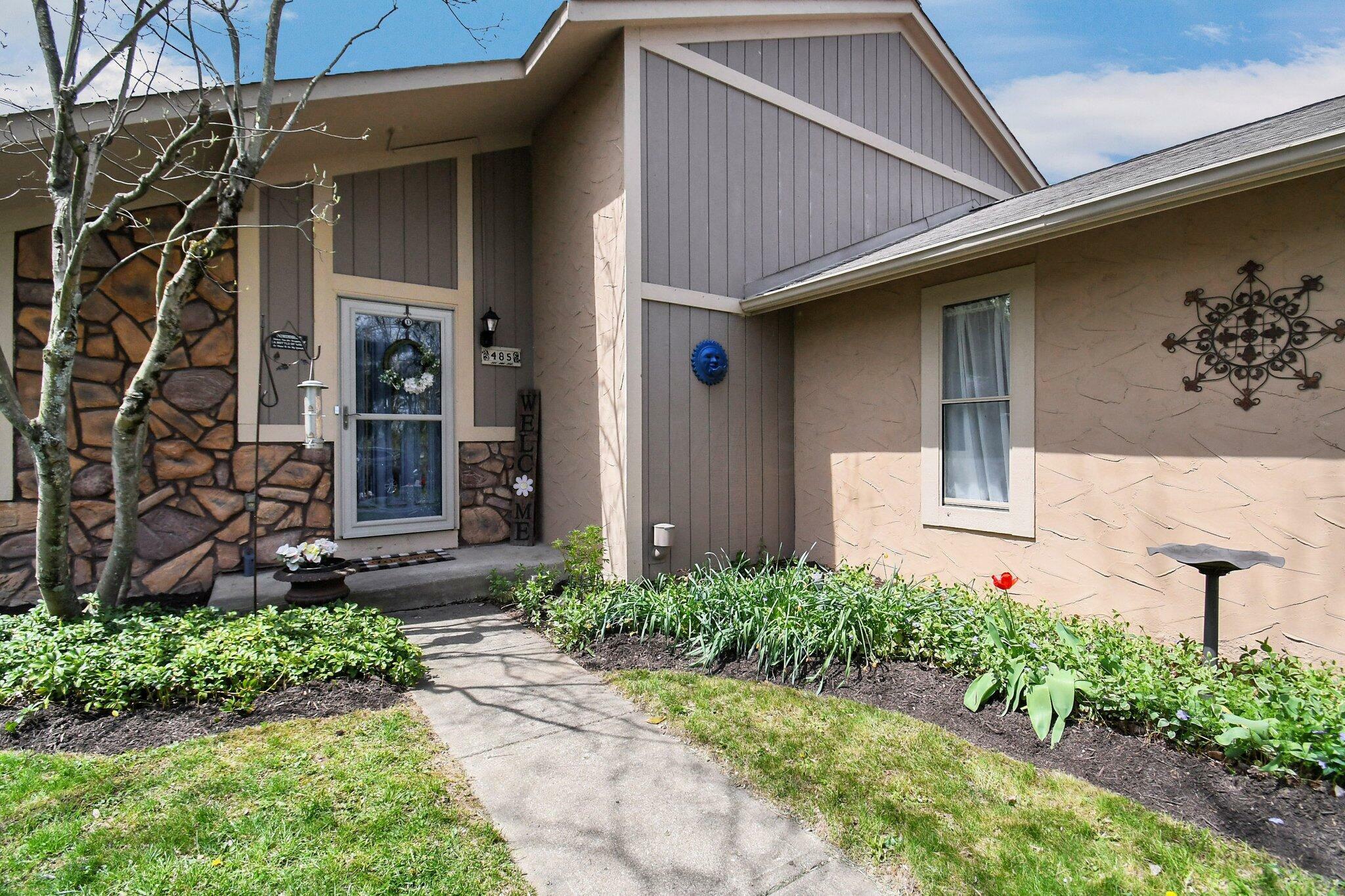 Property Photo: 485 Rosehill Road OH 43068