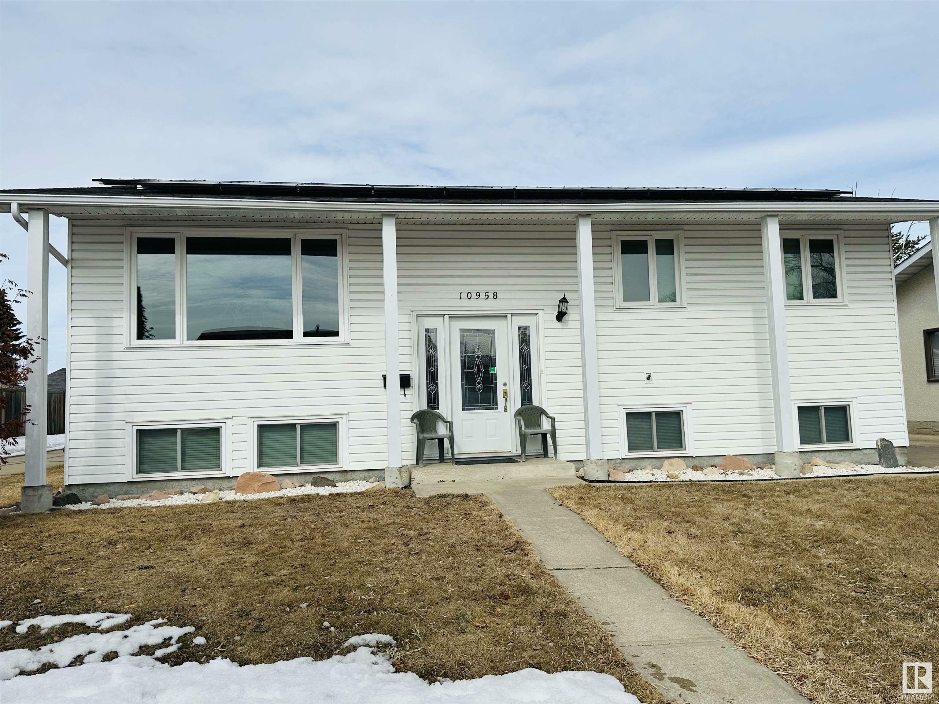10958 168A Avenue  Edmonton AB T5X2N3 photo